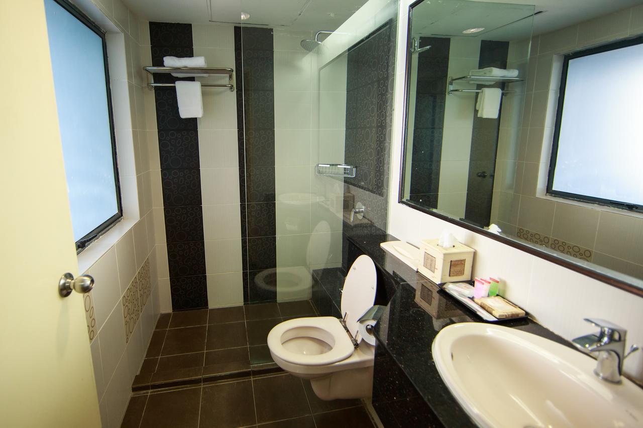 Beta Service Apartment Labuan Kültér fotó